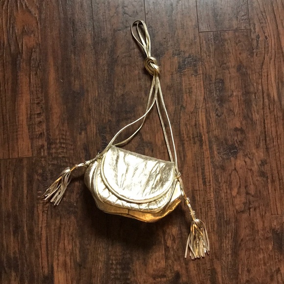 Vintage Handbags - LAST CHANCE Gold leather 80s 90 vintage bag tassel